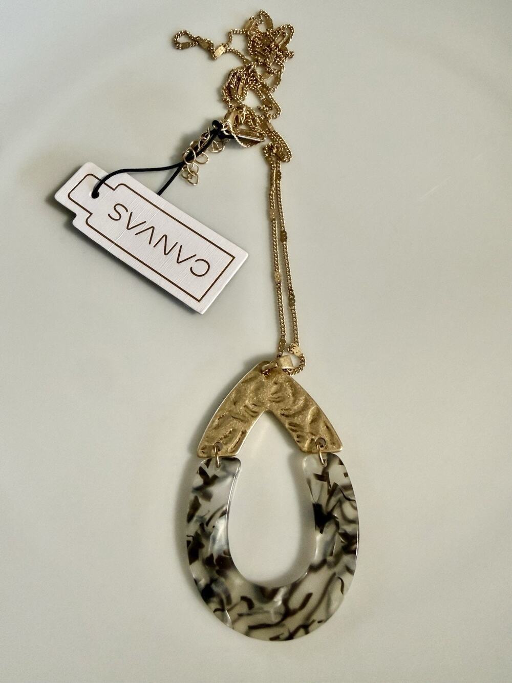 CANVAS Black And White Print and Goldtone Necklace New